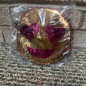 NEW Me Oui Heart Eyes Emoji Circle Sequin Girls Crossbody Bag